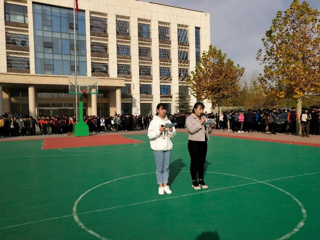 我校成功举办“抖音，抖出我的青春”校园舞蹈比赛 